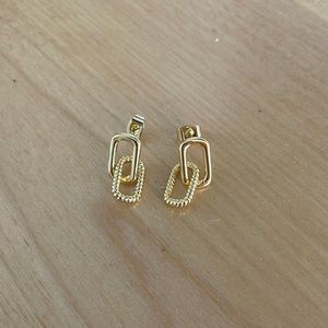 Link earrings